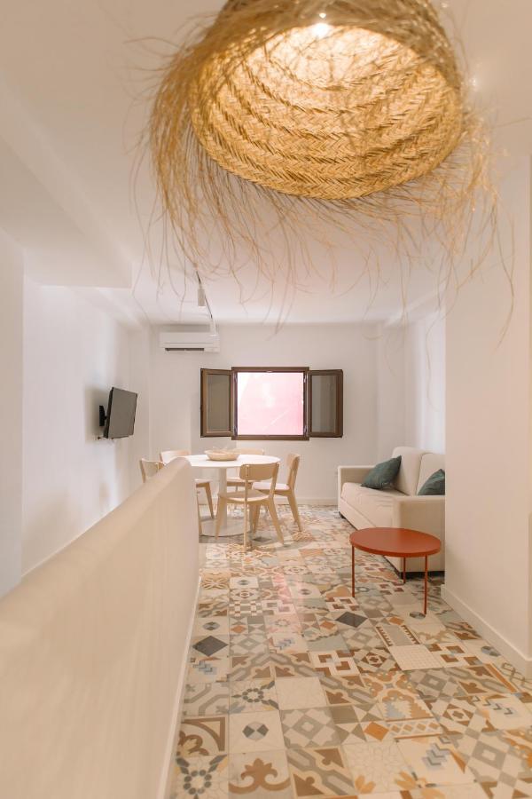 La Vila Hort By Seaward Suites Вилахойоса Екстериор снимка