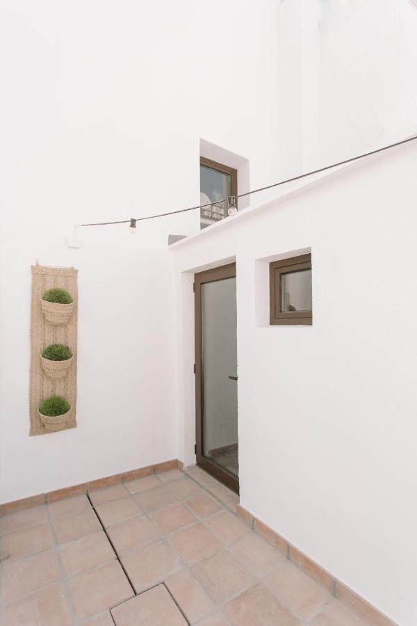 La Vila Hort By Seaward Suites Вилахойоса Екстериор снимка
